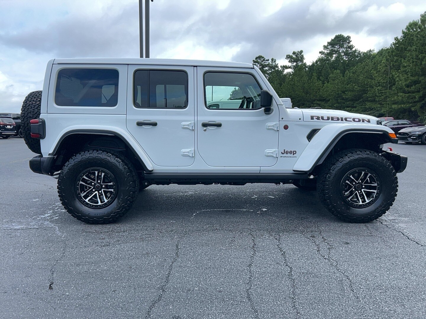 2025 Jeep Wrangler Rubicon X photo 4