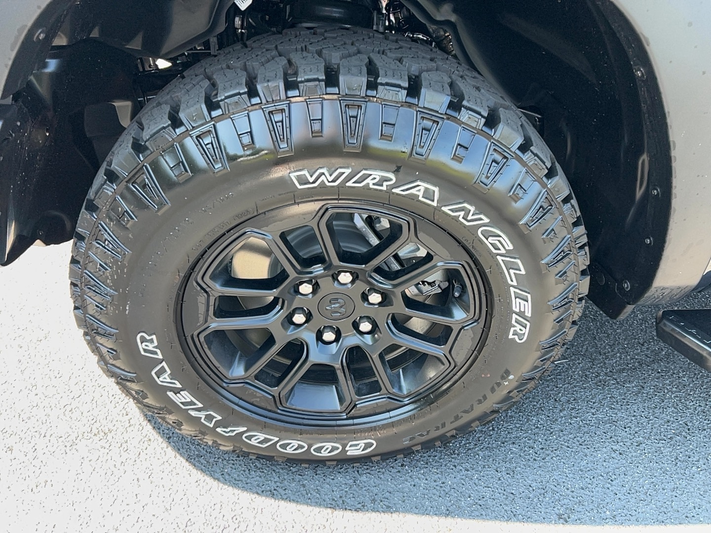 2026 RAM 1500 Rebel - Photo 9
