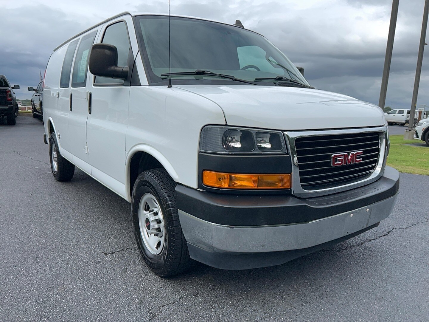 2022 Gmc Savana 2500 Cargo photo 3