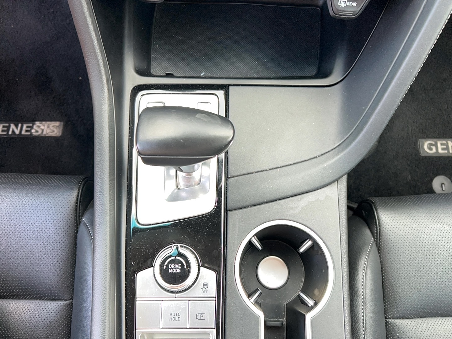 2023 GENESIS G70 Standard - Photo 20