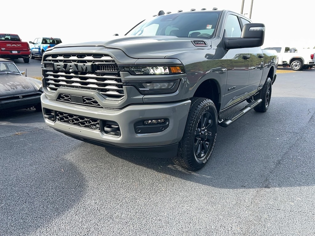 New 2026 Ram 2500 BIG HORN CREW CAB 4X4 6'4 BOX Pickup