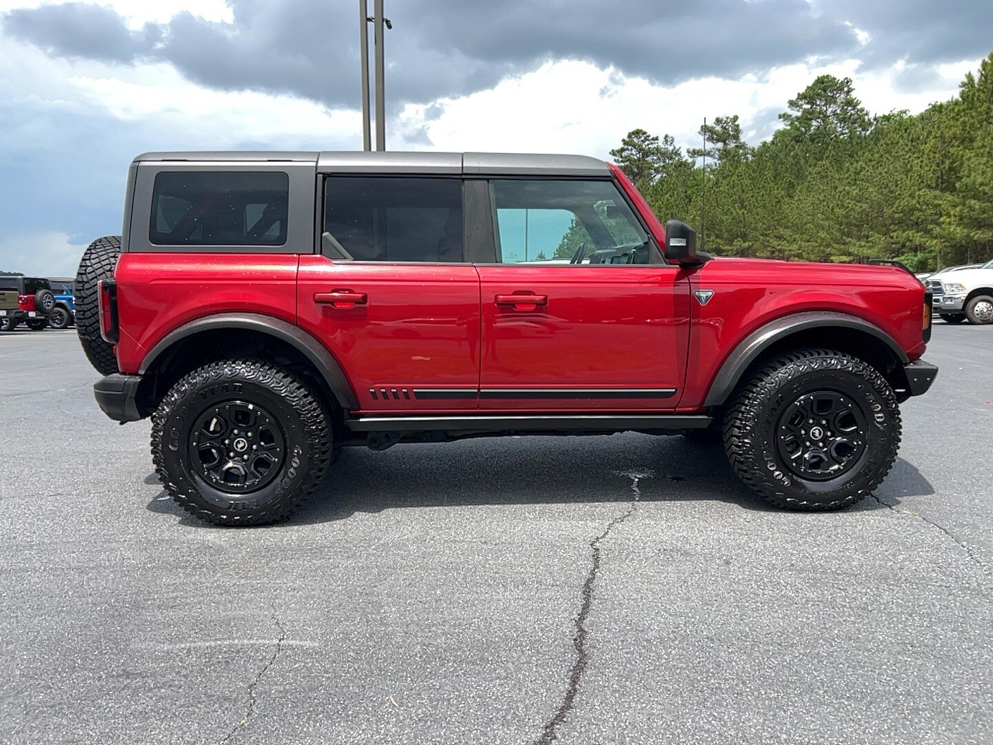 2021 Ford Bronco First Edition photo 4
