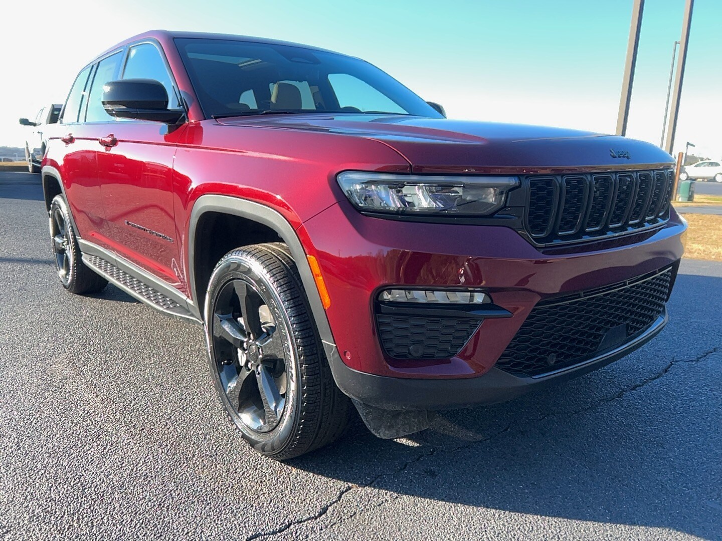 2025 Jeep Grand Cherokee Limited photo 3