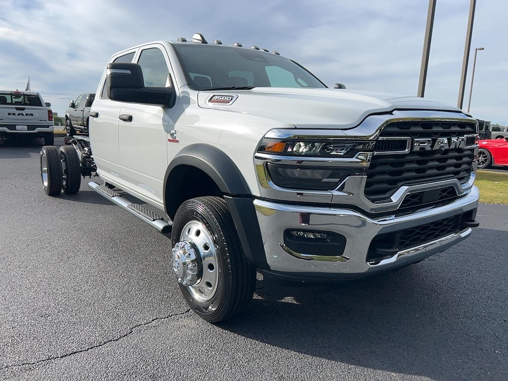 New 2026 Ram 4500 Chassis Cab 4500 TRADESMAN CHASSIS CREW CAB 4X4 84' CA Pickup