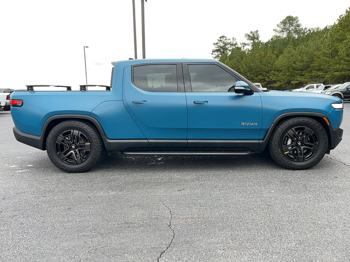 2024 Rivian R1T Adventure photo 3