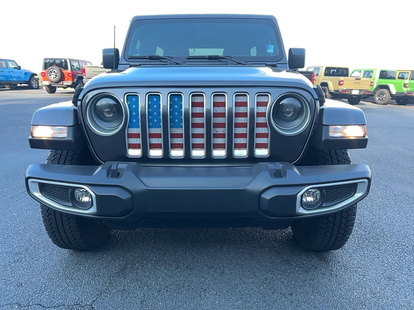 2021 Jeep Wrangler Unlimited Sahara photo 2