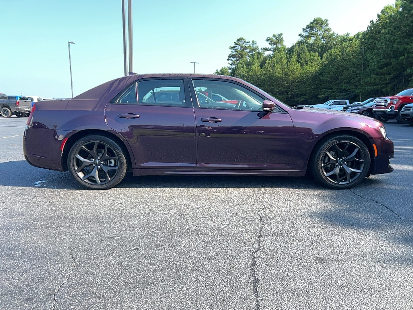 2021 Chrysler 300 Touring photo 4