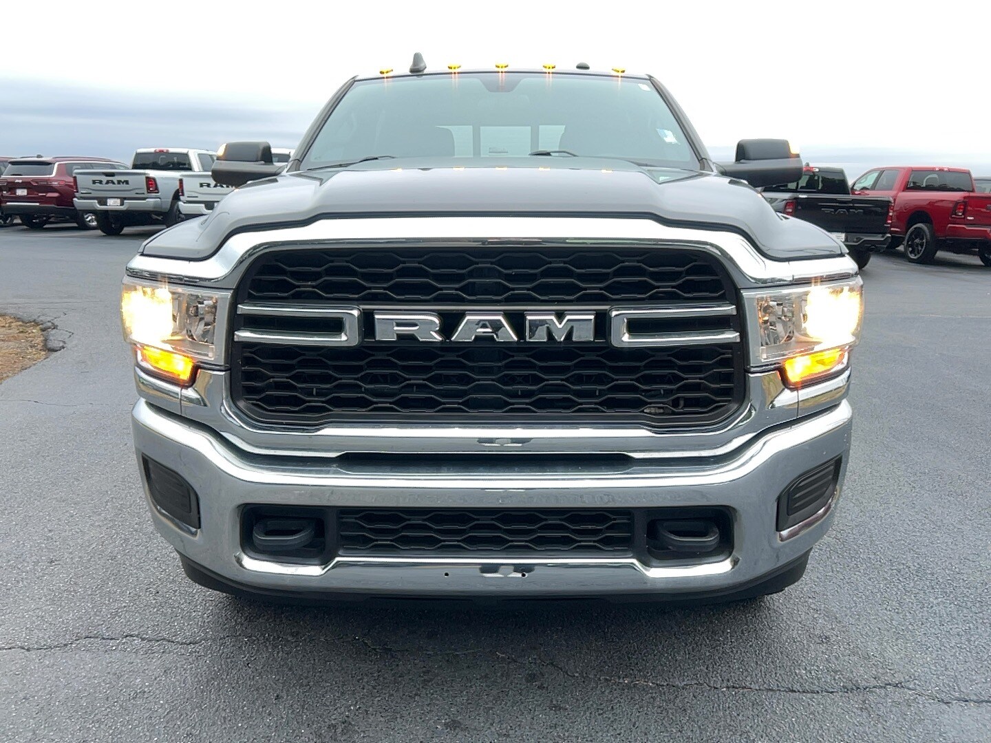 2021 Ram 2500 Tradesman photo 2