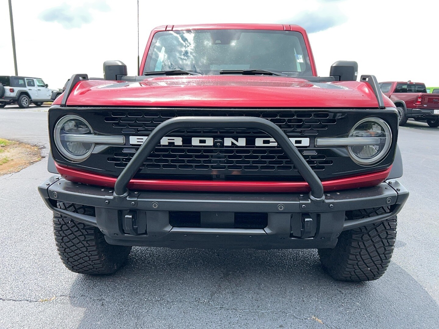 2021 Ford Bronco First Edition photo 2