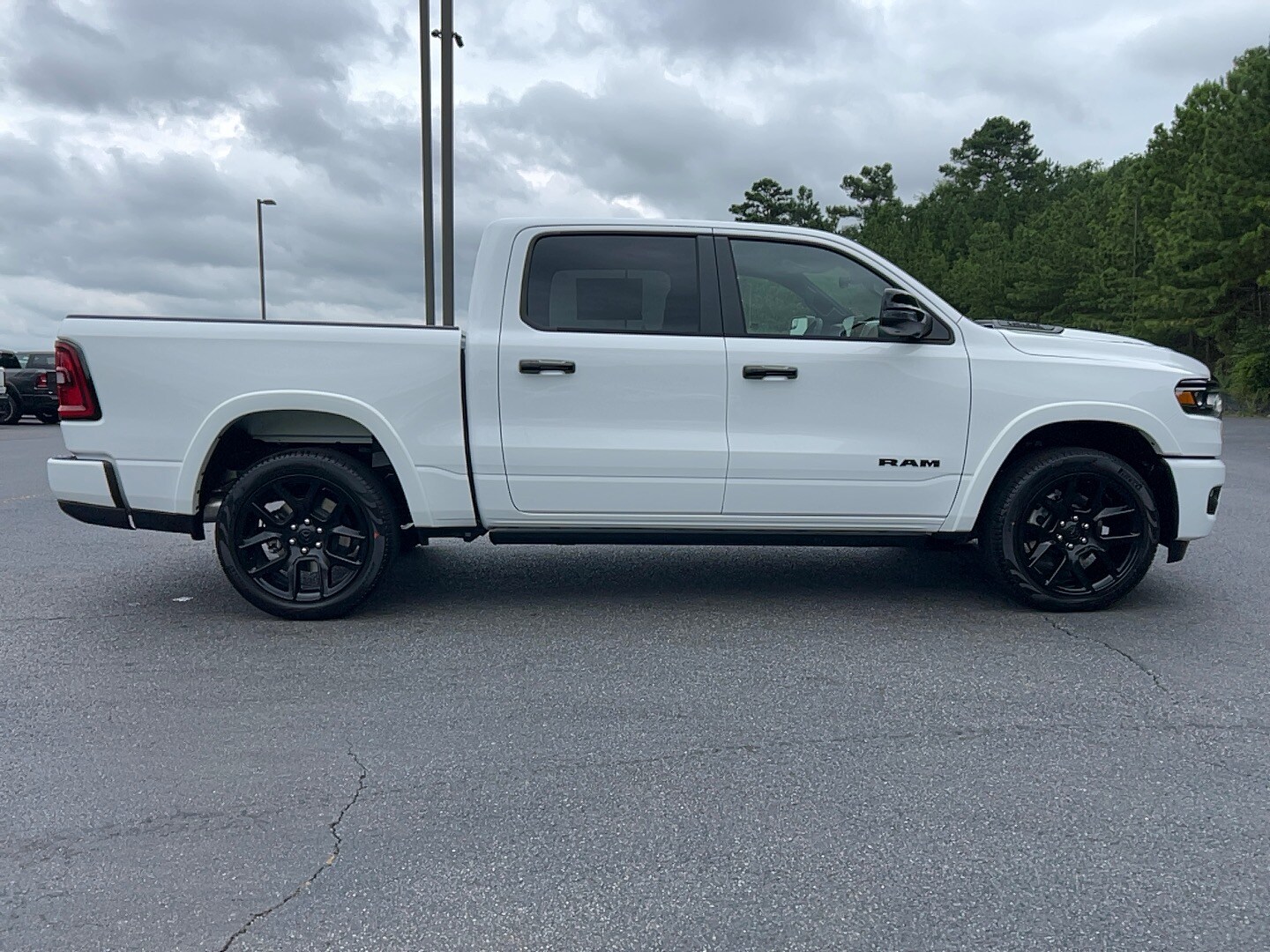 2026 Ram 1500 Laramie photo 4