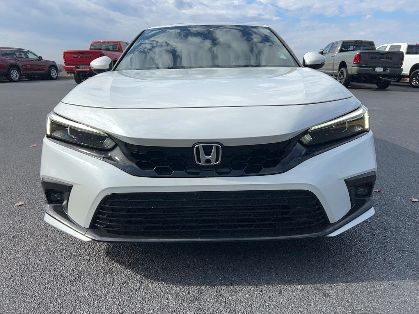 2022 Honda Civic Sport Touring Hatchback photo 2