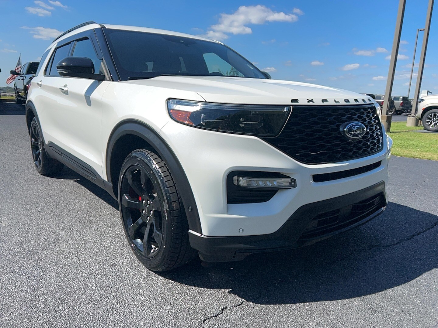 2020 Ford Explorer ST photo 3