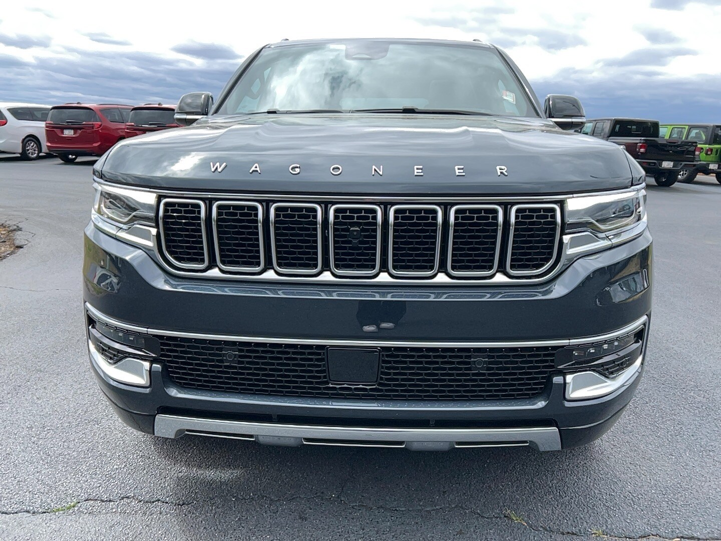 2025 Jeep Wagoneer Series III photo 2