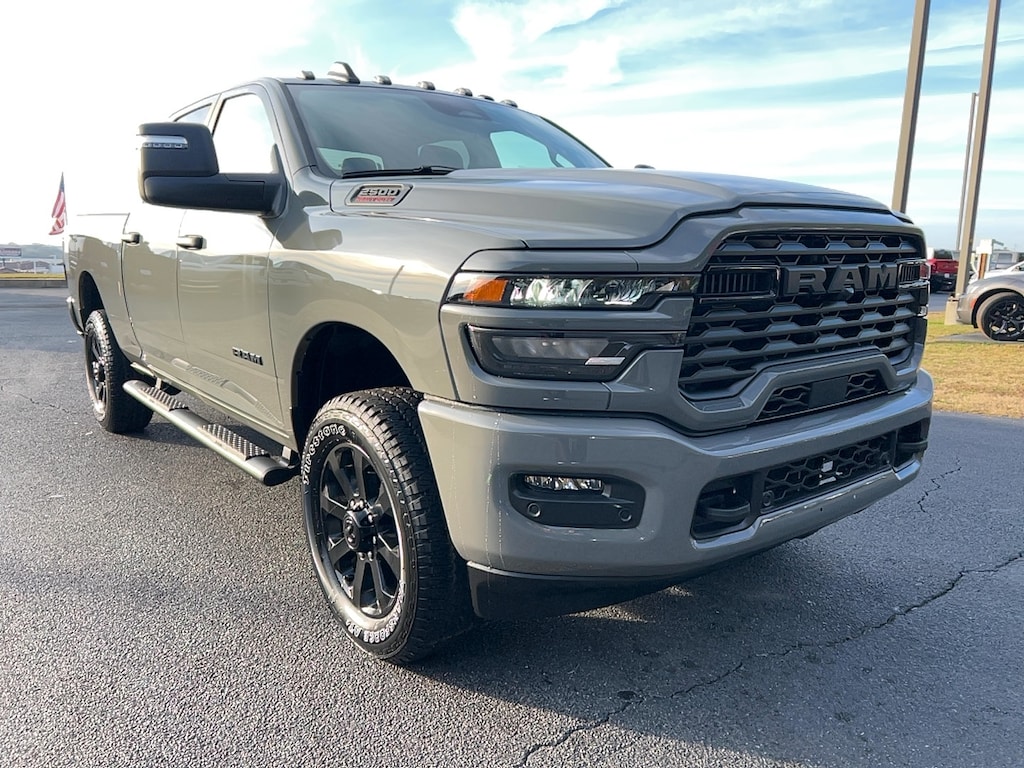 New 2026 Ram 2500 BIG HORN CREW CAB 4X4 6'4 BOX Pickup