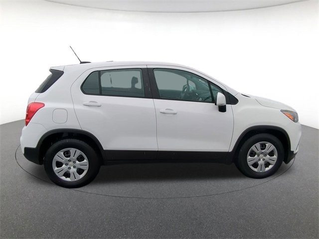 Used 2018 Chevrolet Trax LS with VIN 3GNCJKSB6JL269149 for sale in Memphis, TN