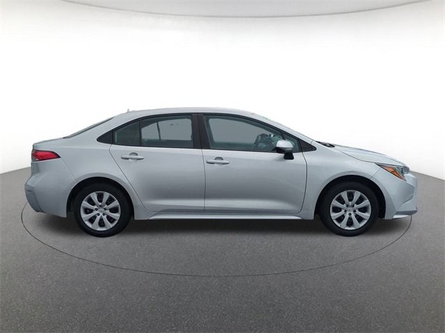 Used 2022 Toyota Corolla LE with VIN 5YFEPMAEXNP339591 for sale in Memphis, TN