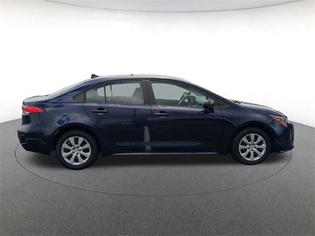 Used 2022 Toyota Corolla LE with VIN 5YFEPMAE4NP332085 for sale in Memphis, TN