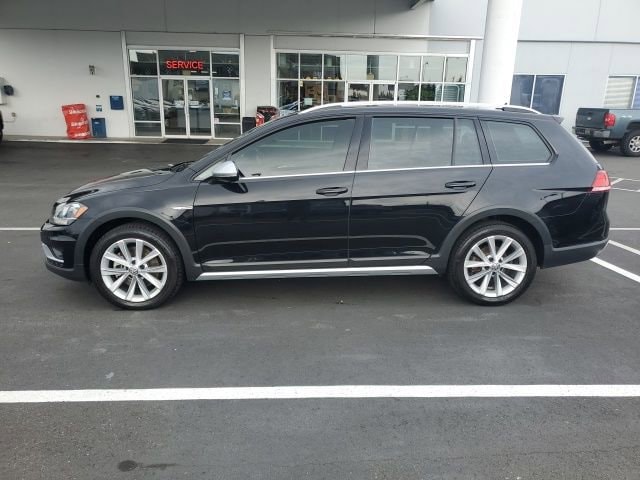 Used 2018 Volkswagen Golf Alltrack Alltrack S with VIN 3VWH17AU9JM750387 for sale in Shoreline, WA