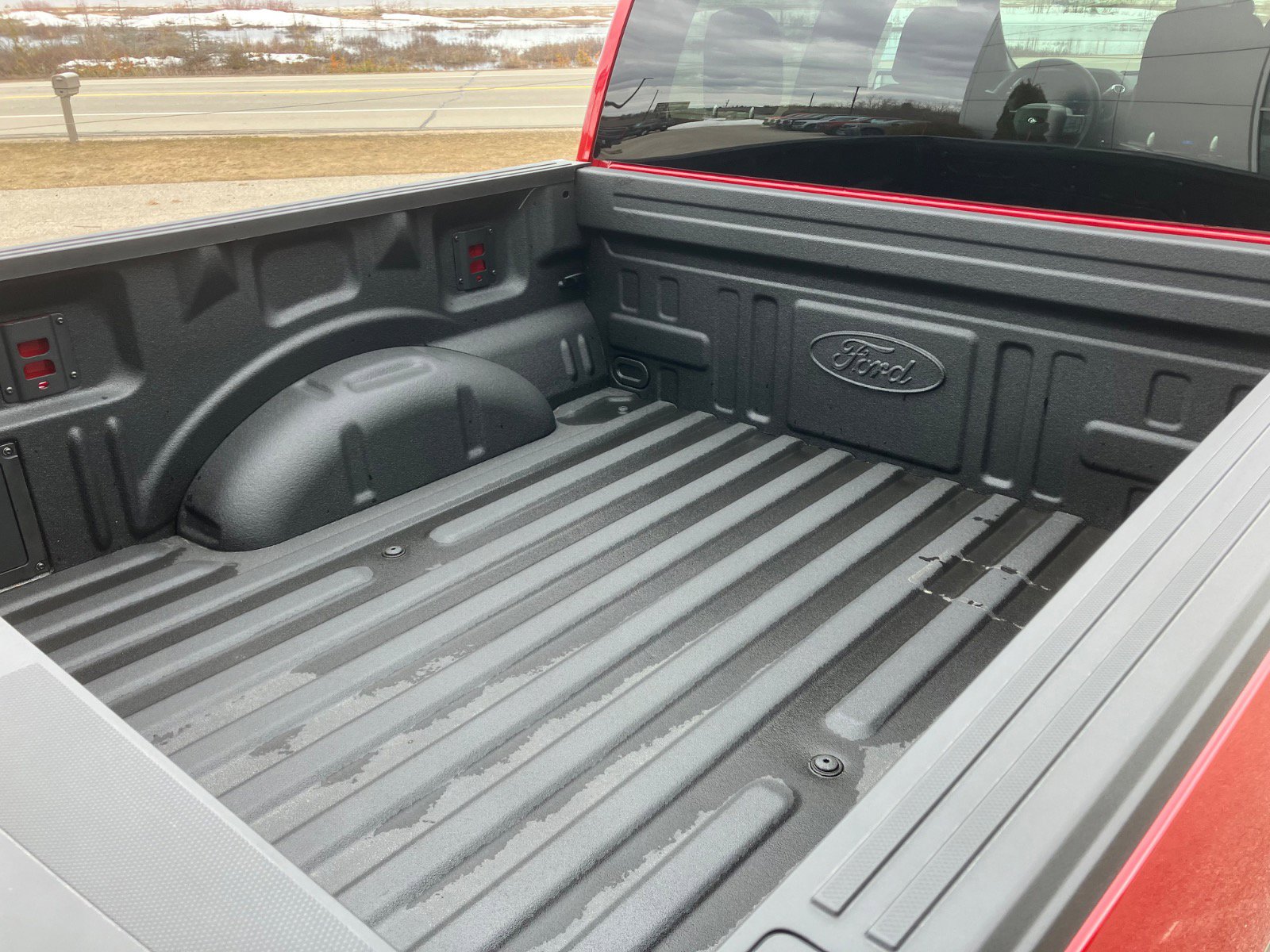 2025 Ford F-150 STX - Photo 9