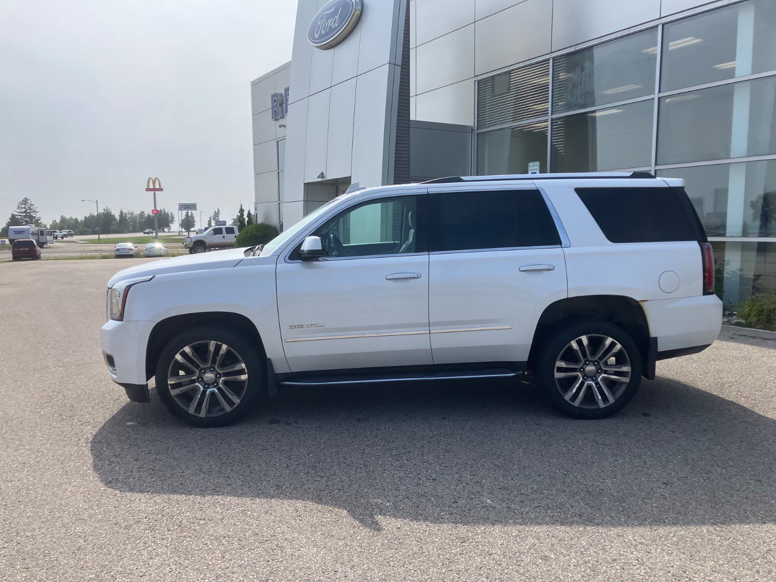 Used 2016 GMC Yukon Denali with VIN 1GKS2CKJ6GR333792 for sale in Manistique, MI