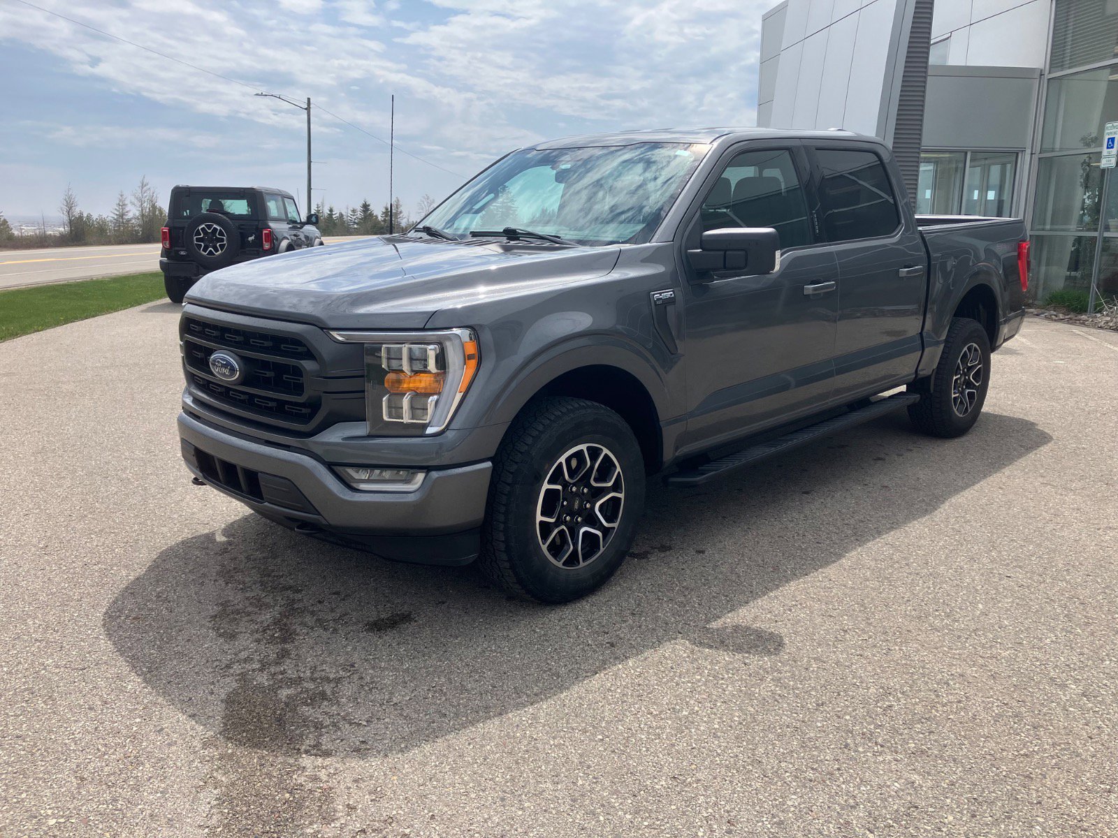 2023 Ford F-150 XLT - Photo 7