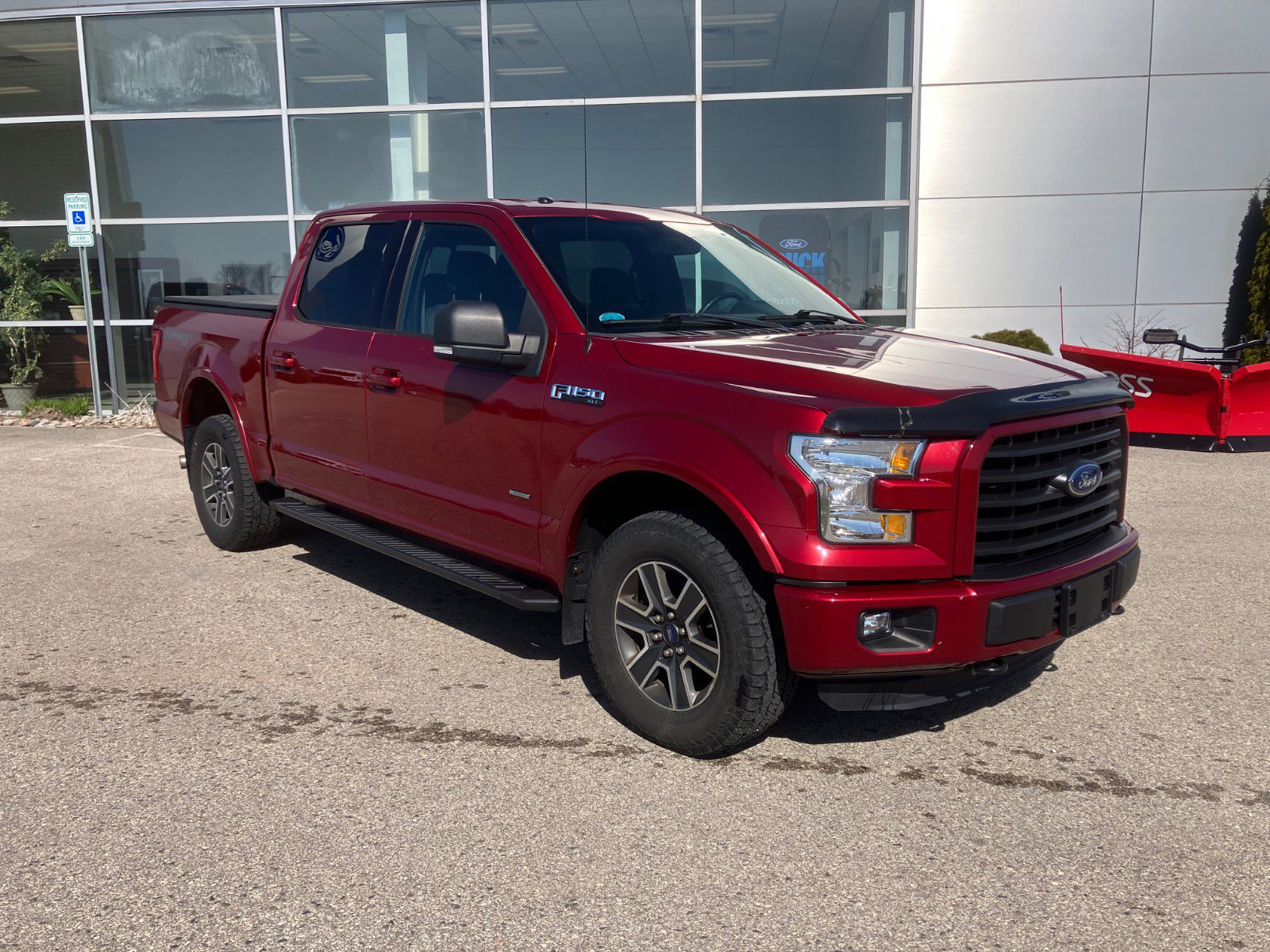2015 Ford F-150 XLT 4x4 SuperCrew 145-in's photo