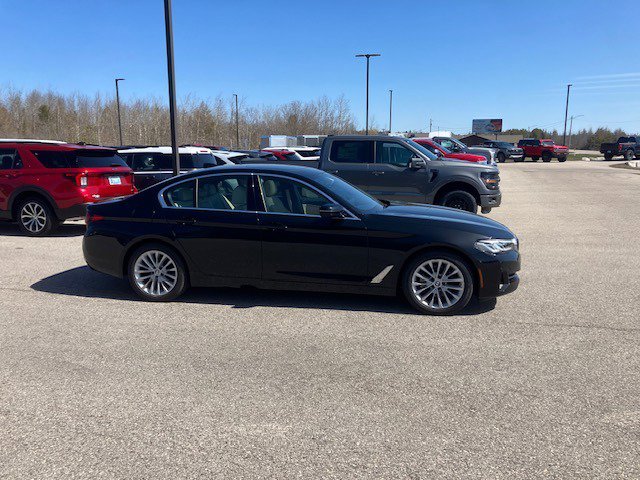 Used 2021 BMW 5 Series 530i with VIN WBA13BJ03MWX25887 for sale in Manistique, MI