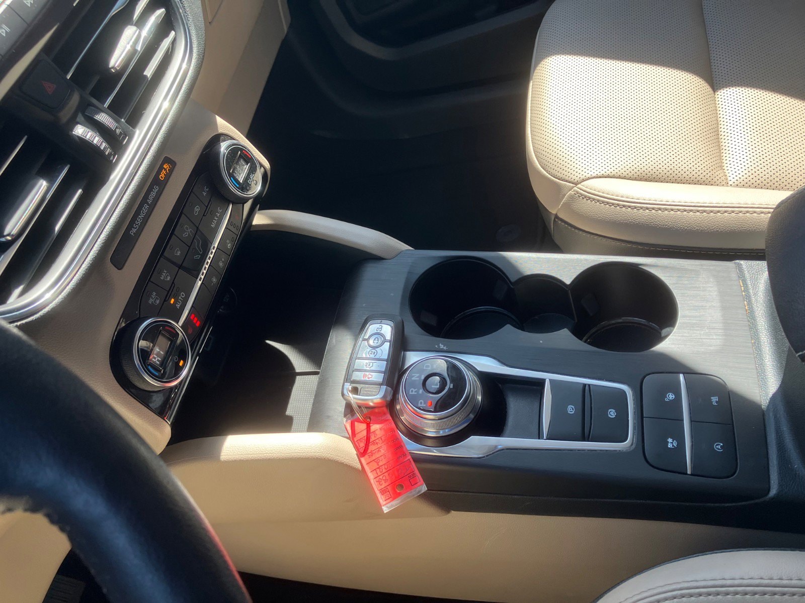 2021 Ford Escape Titanium - Photo 17
