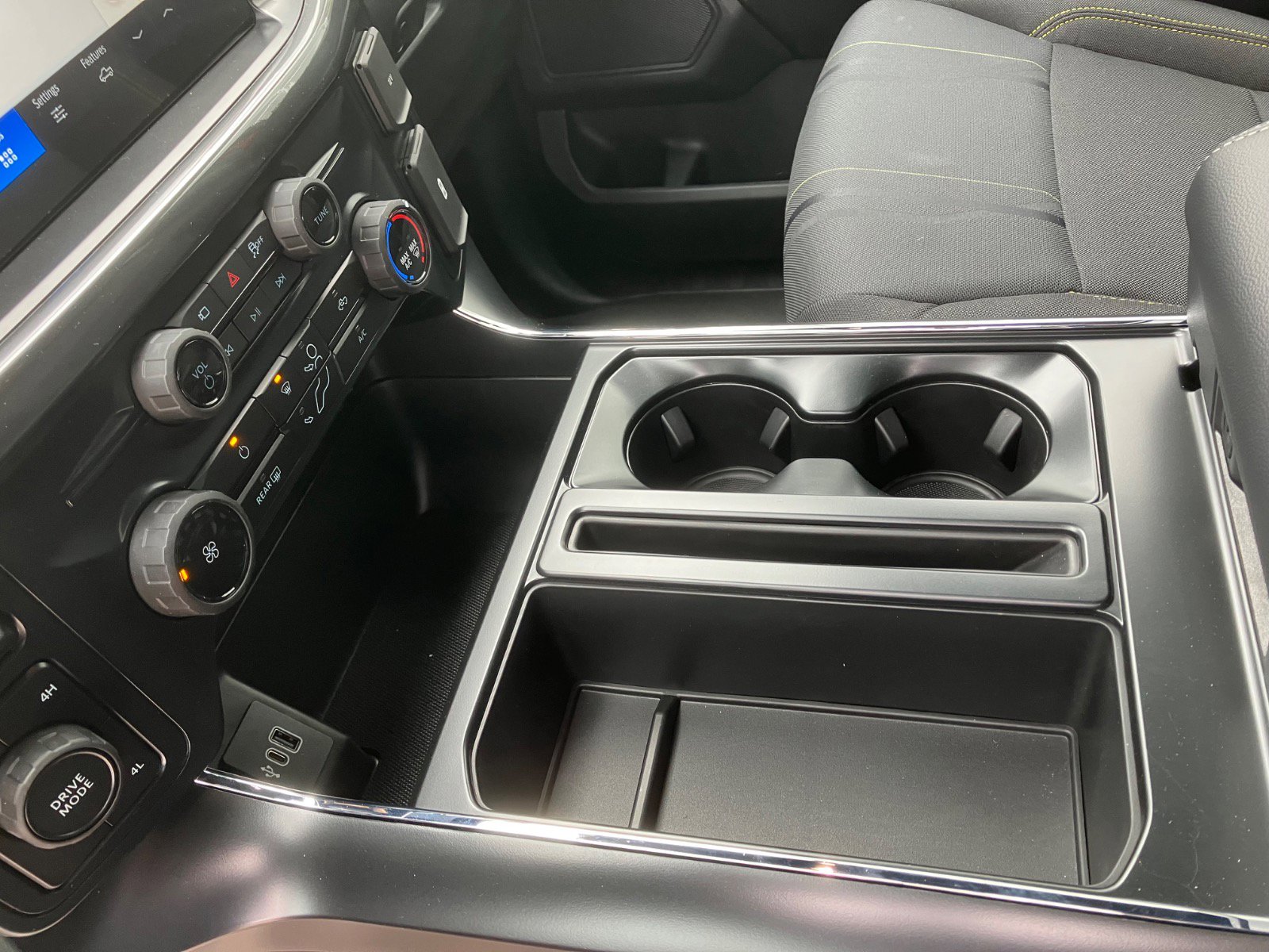 2025 Ford F-150 STX - Photo 19