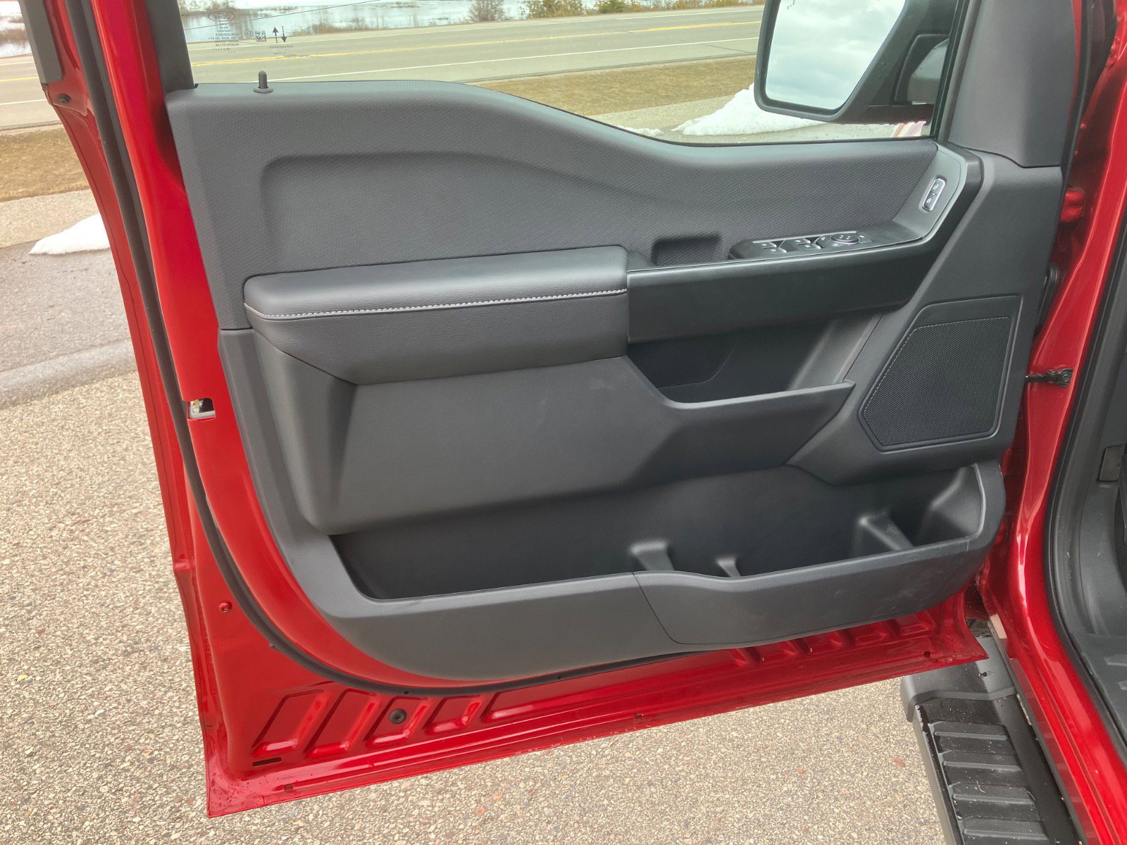 2025 Ford F-150 STX - Photo 21