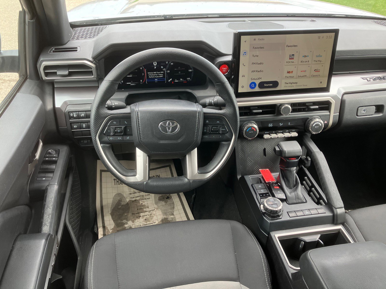 2025 Toyota Tacoma SR5 - Photo 16