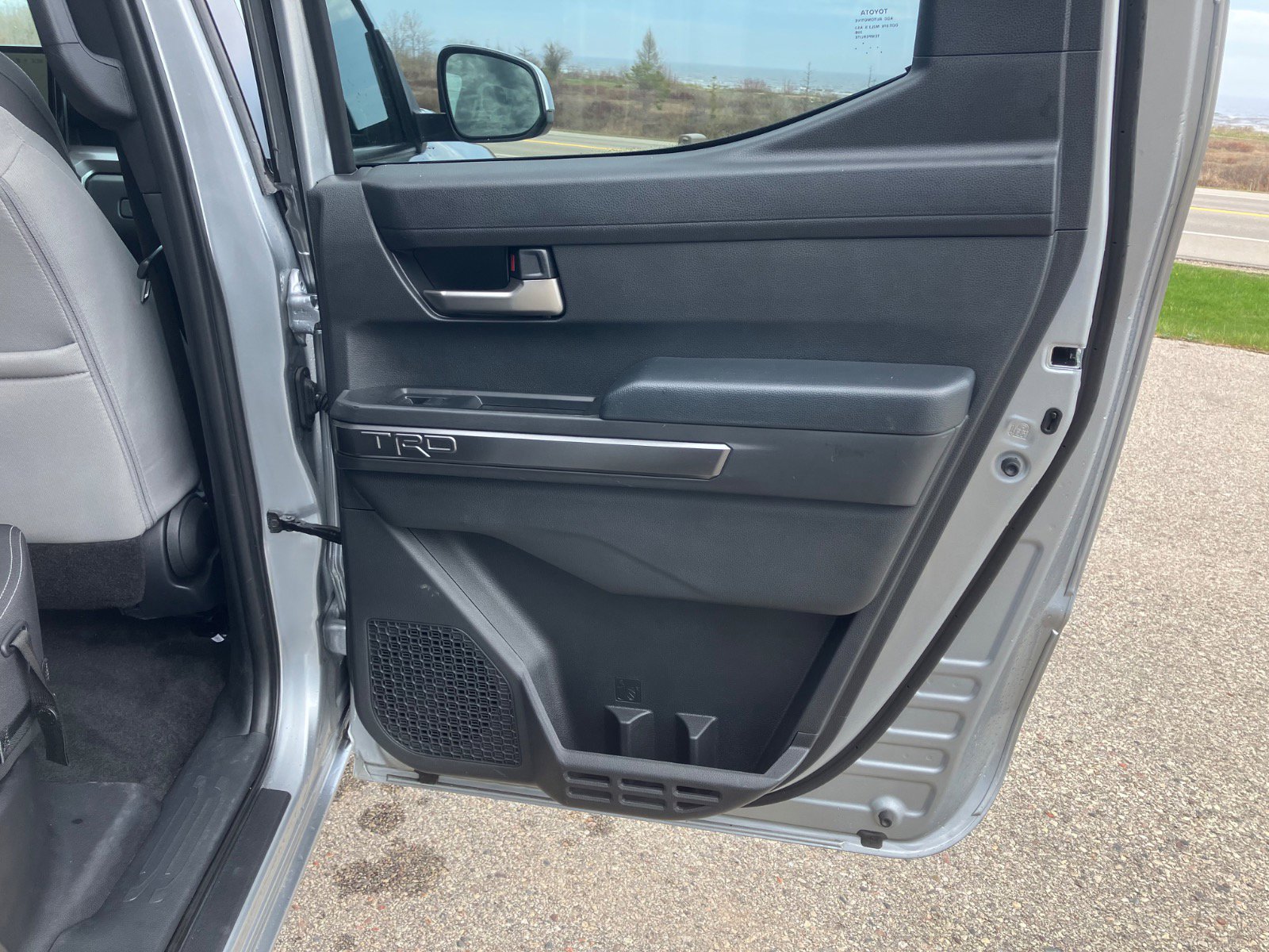 2025 Toyota Tacoma SR5 - Photo 26