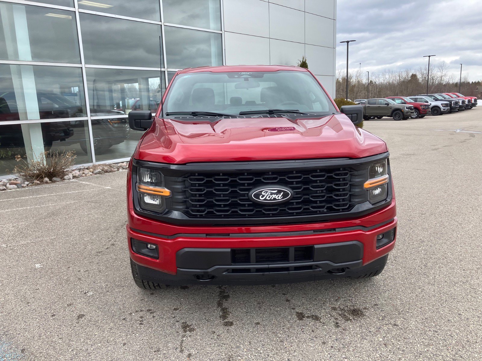 2025 Ford F-150 STX - Photo 8