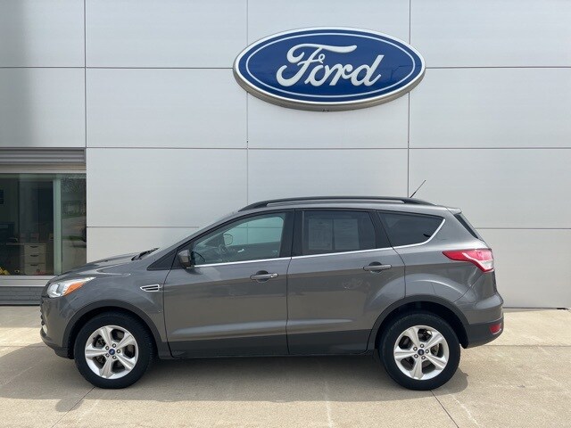 Used 2014 Ford Escape SE with VIN 1FMCU9G9XEUB09412 for sale in New Ulm, Minnesota