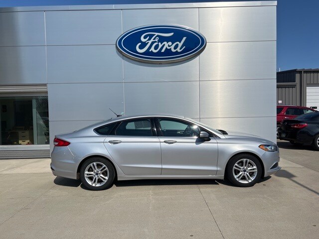 Used 2018 Ford Fusion SE with VIN 3FA6P0HD1JR204231 for sale in New Ulm, Minnesota