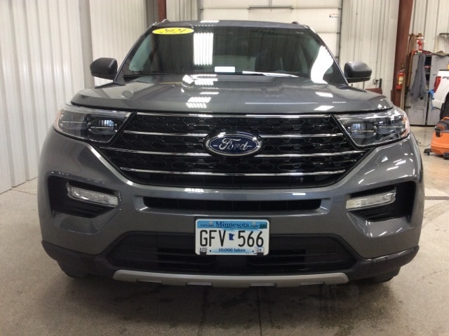 Used 2021 Ford Explorer XLT with VIN 1FMSK8DH5MGB44606 for sale in New Ulm, Minnesota