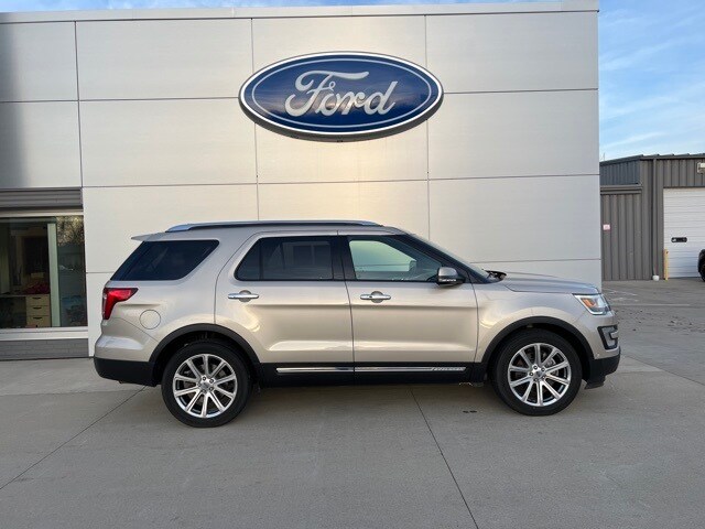 Used 2017 Ford Explorer Limited with VIN 1FM5K7FH3HGB46171 for sale in New Ulm, Minnesota