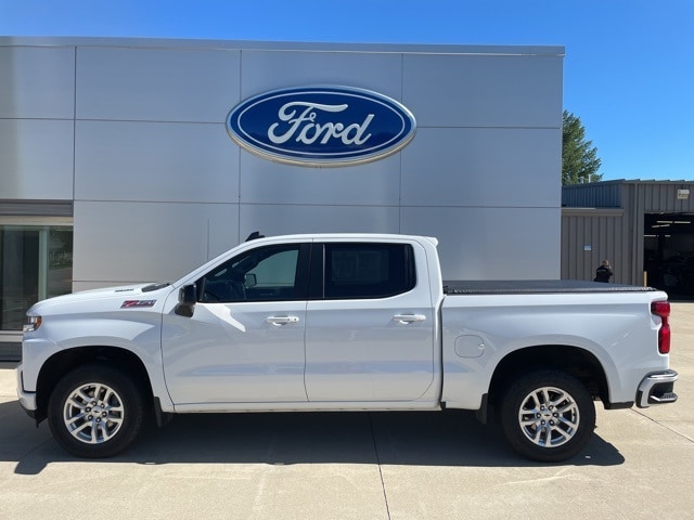 Used 2021 Chevrolet Silverado 1500 RST with VIN 3GCUYEET5MG417271 for sale in New Ulm, MN