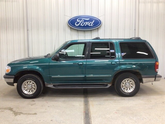 Used 1998 Ford Explorer EDDIE BAUER with VIN 1FMZU34E9WZB02433 for sale in New Ulm, Minnesota