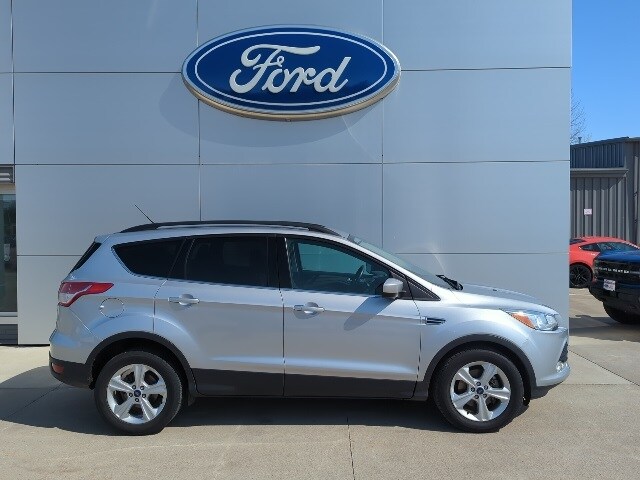 Used 2014 Ford Escape SE with VIN 1FMCU0GX8EUA70796 for sale in New Ulm, Minnesota