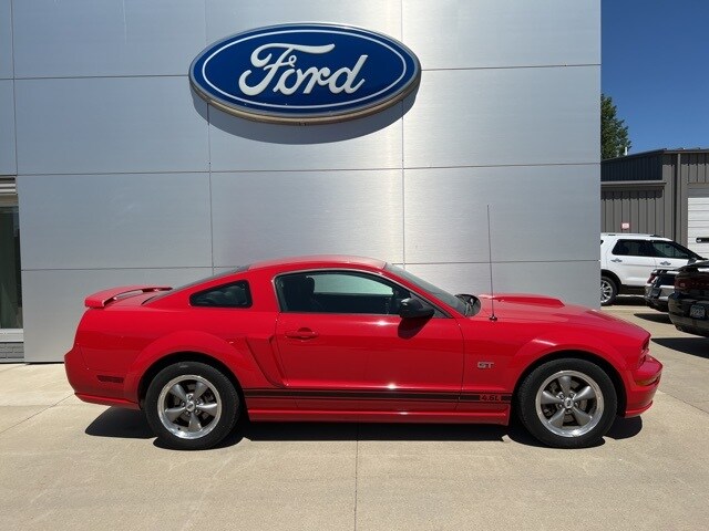 Used 2006 Ford Mustang GT Premium with VIN 1ZVFT82H465238574 for sale in New Ulm, Minnesota