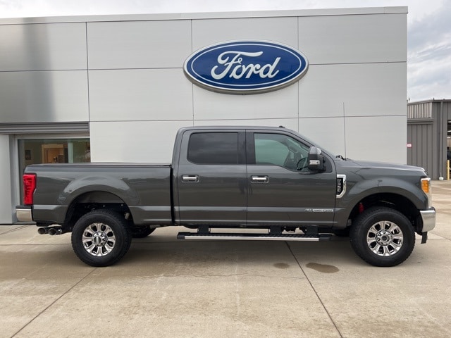 Used 2017 Ford F-350 Super Duty Lariat with VIN 1FT8W3BT3HEC54987 for sale in New Ulm, Minnesota