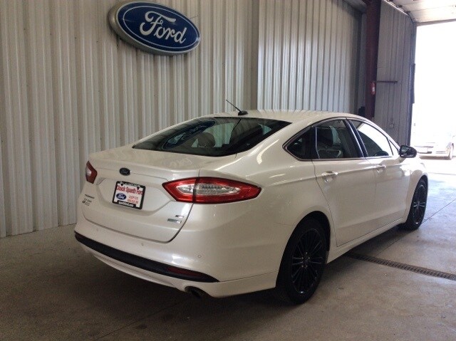 Used 2016 Ford Fusion SE with VIN 3FA6P0HD2GR185228 for sale in New Ulm, Minnesota