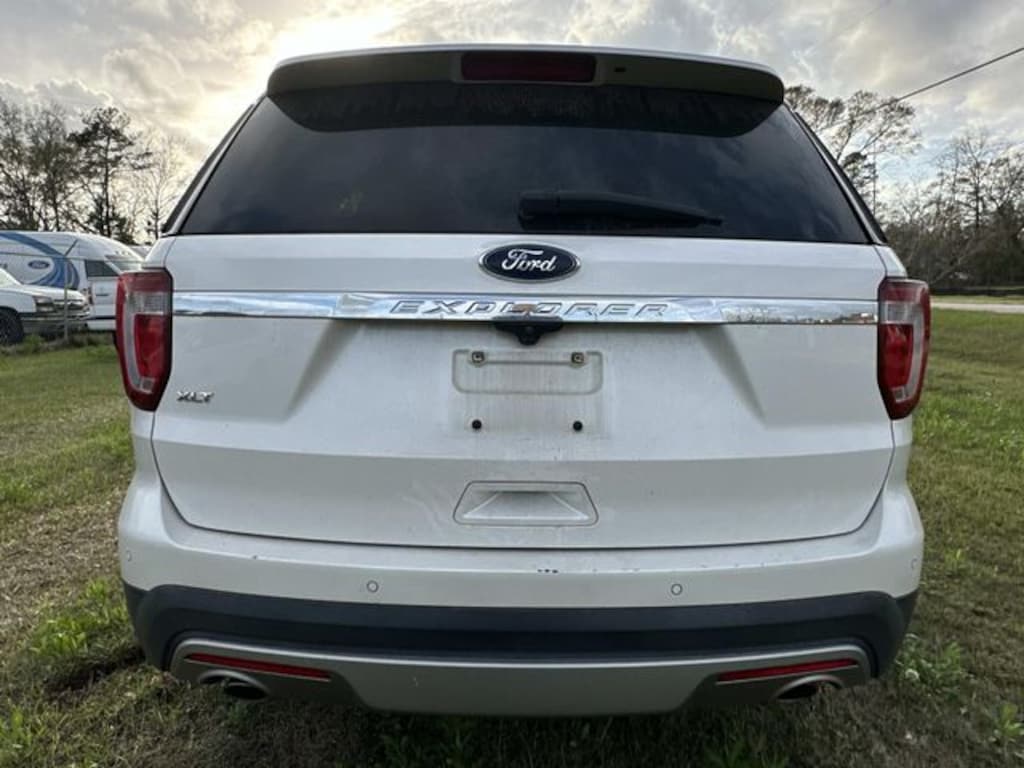 Used 2017 Ford Explorer XLT SUV