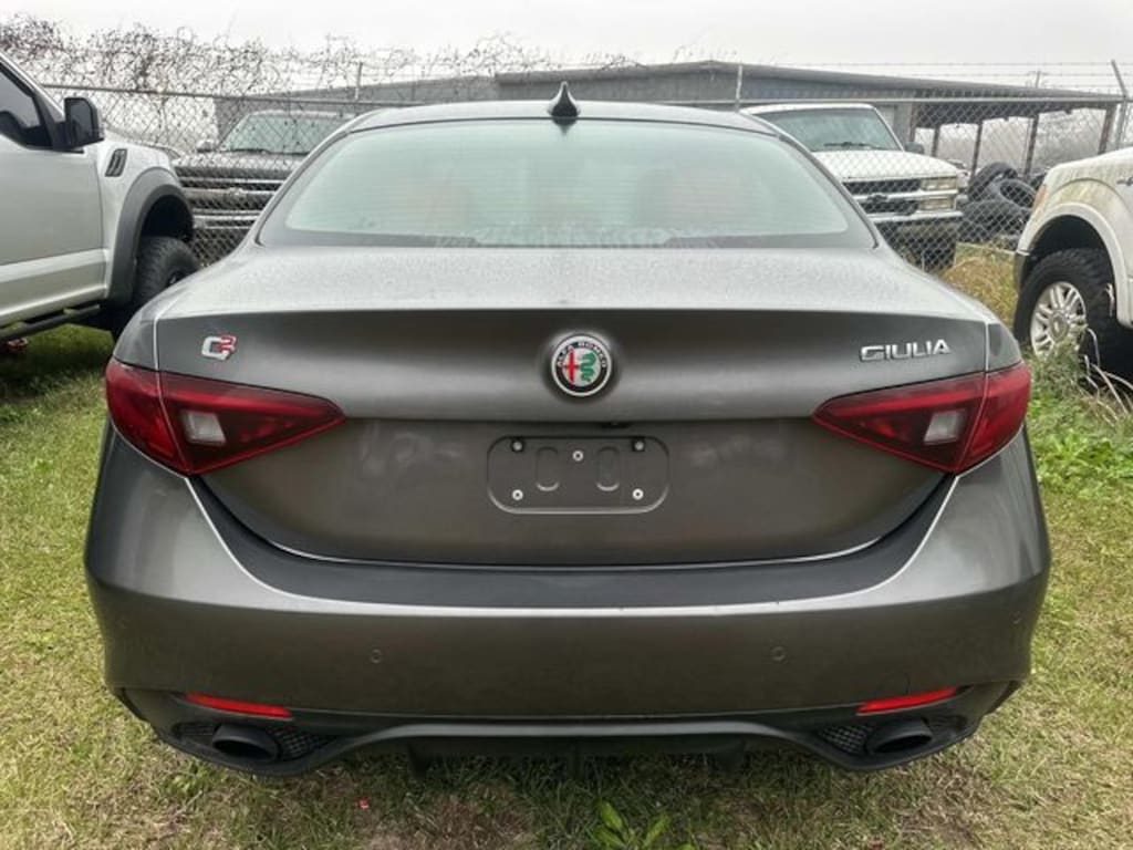 Used 2023 Alfa Romeo Giulia Veloce Sedan