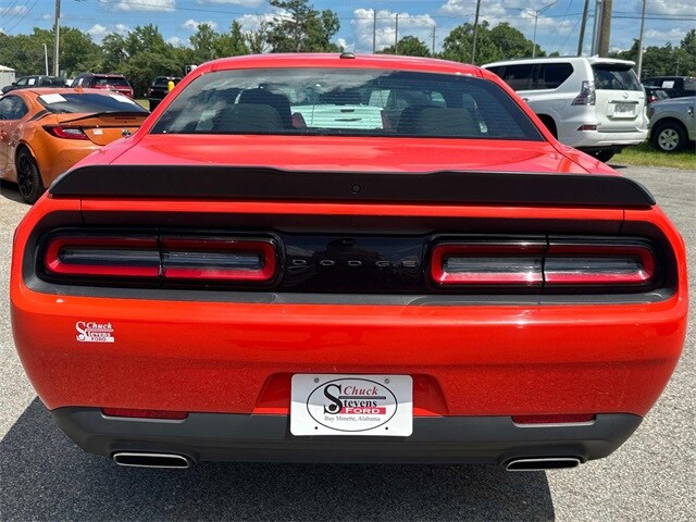 2023 Dodge Challenger SXT photo 3