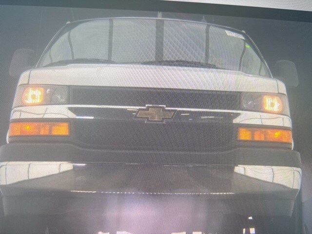 2023 Chevrolet Express 2500 Cargo photo 3
