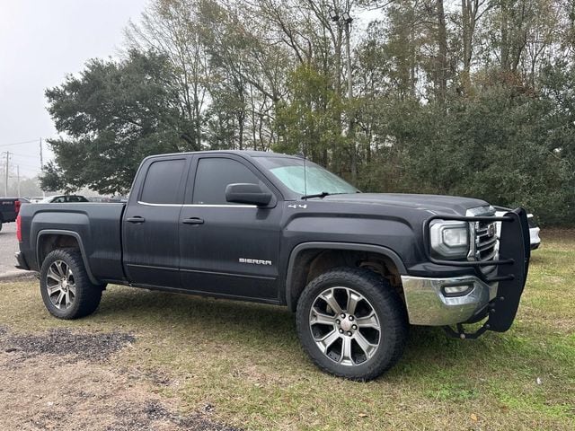 2017 GMC Sierra 1500 SLE's photo
