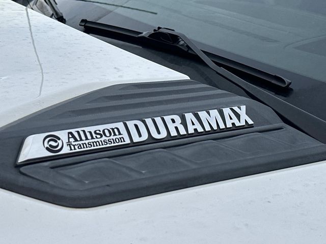 2022 Chevrolet Silverado 2500HD LTZ photo 2