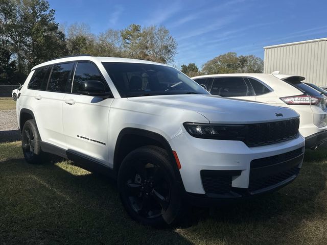 2023 Jeep Grand Cherokee L Altitude's photo